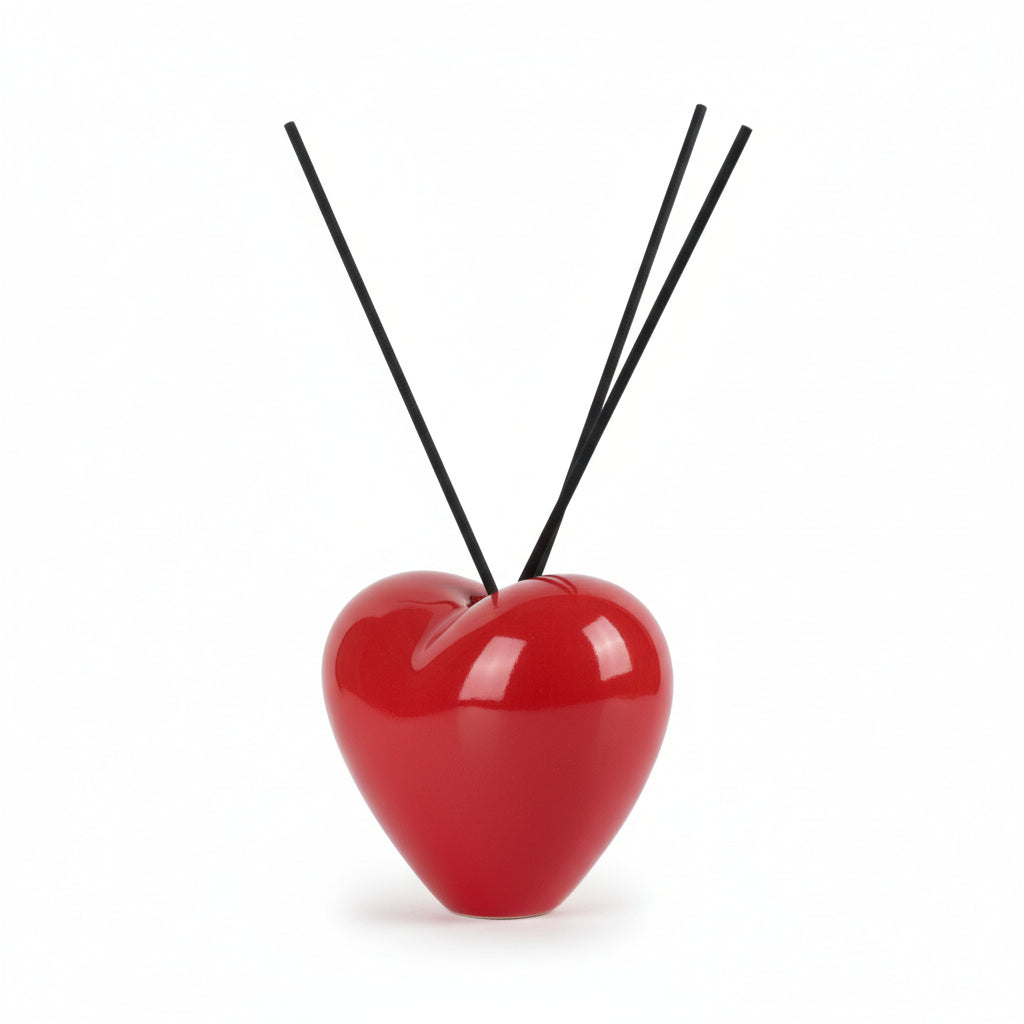 Kalp Şeklinde Dekoratif Oda Kokusu – Şık Tasarım & Kalıcı Koku